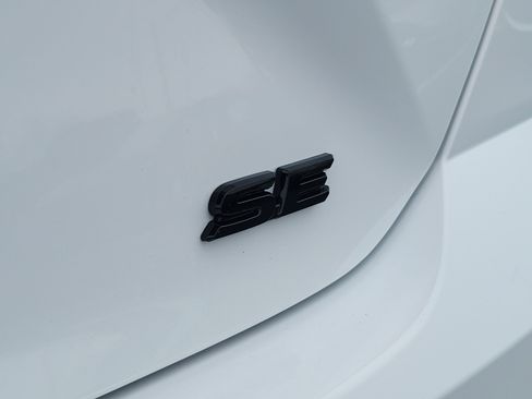 New 2026 Toyota Camry SE image 7