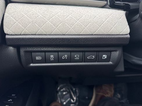 Used 2026 Toyota Camry XLE w/ Premium Plus Package FWD image 28