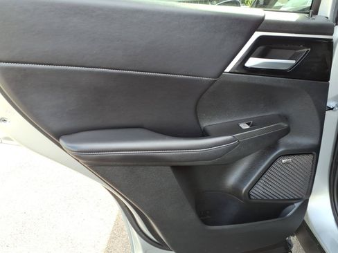 Used 2025 Mitsubishi Outlander SE AWD/4WD image 20