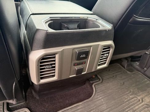 Used 2016 Ford F150 Lariat w/ Equipment Group 502A Luxury image 10