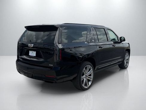 New 2026 Cadillac Escalade ESV Platinum Sport AWD/4WD image 3