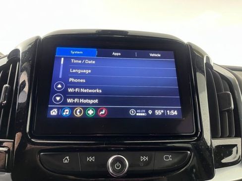 Used 2023 Chevrolet Traverse LT image 30