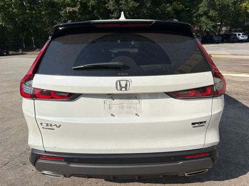 Used 2024 Honda CR-V Sport Touring image 8