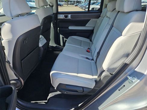 Used 2025 Hyundai Santa Fe SEL image 26