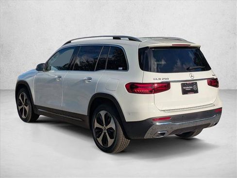 Certified 2026 Mercedes-Benz GLB 250 4MATIC image 9