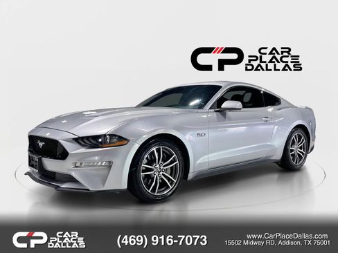 Used 2018 Ford Mustang GT w/ Equipment Group 301A RWD image 4