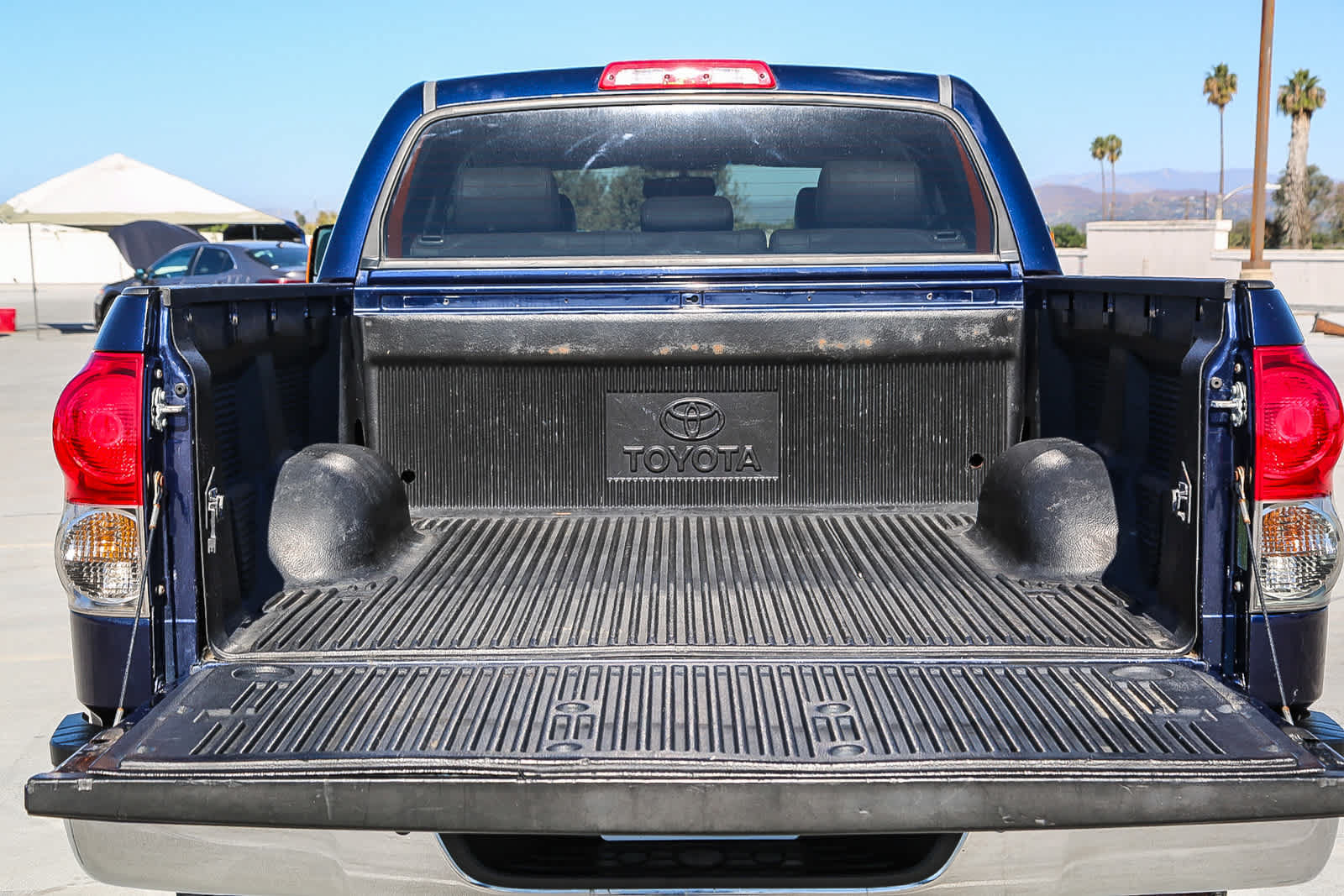 Used 2007 Toyota Tundra Limited w/ TRD Off-Road Pkg AWD/4WD image 25