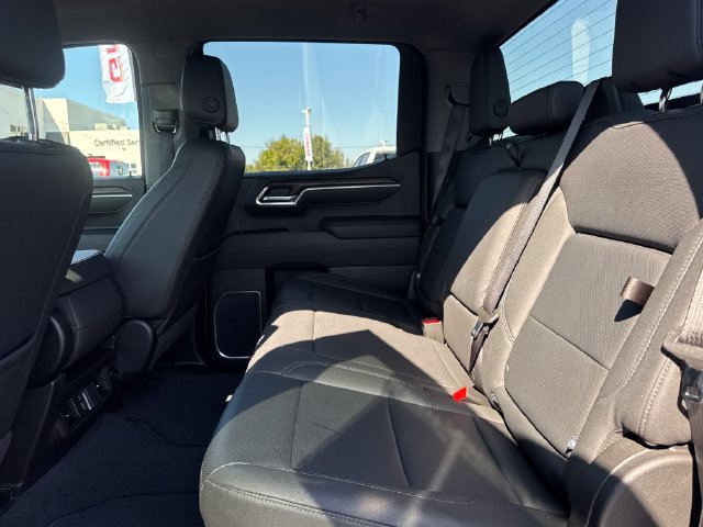 Used 2026 GMC Sierra 1500 SLT AWD/4WD image 11