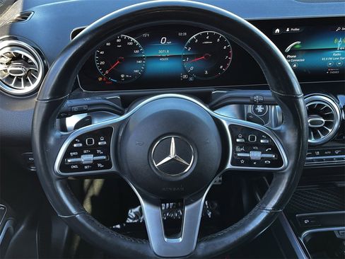 Used 2021 Mercedes-Benz GLB 250 image 11