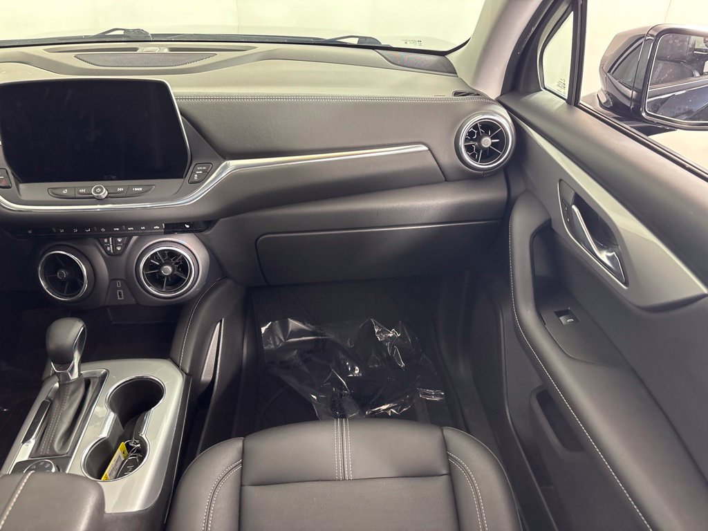 Used 2023 Chevrolet Blazer LT w/ LPO, Floor Liner Package AWD/4WD image 19