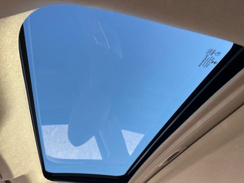 New 2025 Nissan Sentra SV w/ SV Premium Package image 7