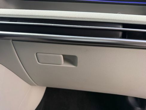 Used 2025 Hyundai Tucson Limited image 24