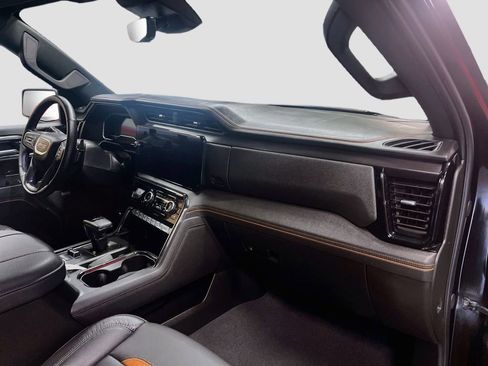 Used 2024 GMC Sierra 1500 AT4 w/ Technology Package image 30