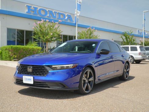 Used 2023 Honda Accord Sport image 1