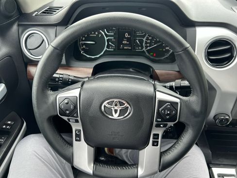 Used 2021 Toyota Tundra Limited w/ Limited Premium Package image 15