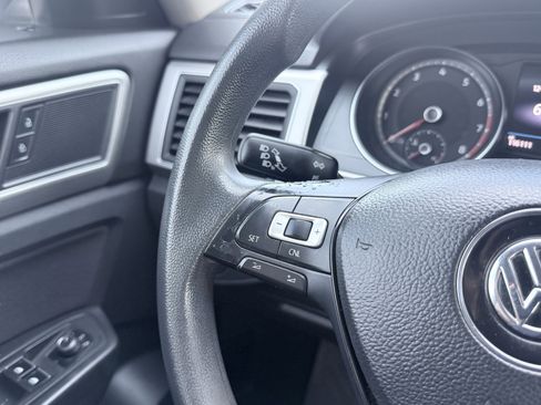 Used 2018 Volkswagen Atlas S image 47