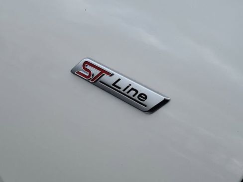 New 2026 Ford Escape ST-Line w/ Tech Pack #1 AWD/4WD image 7