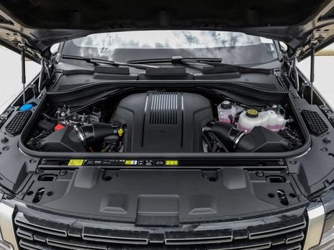 New 2026 Land Rover Range Rover Long Wheelbase SE AWD/4WD image 66