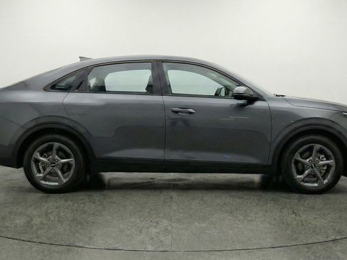 Used 2025 Kia K4 LXS image 11