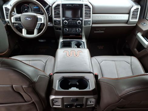 Used 2017 Ford F250 King Ranch w/ King Ranch Ultimate Package AWD/4WD image 11