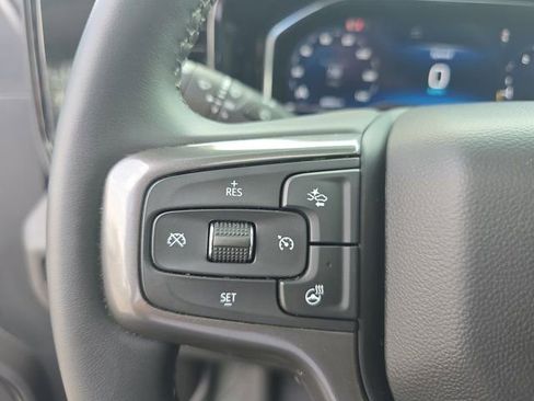 Used 2024 Chevrolet Silverado 2500 ZR2 w/ Technology Package image 33