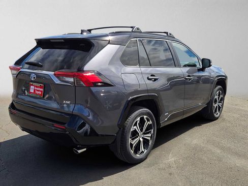 Used 2022 Toyota RAV4 XSE w/ Weather Package AWD/4WD image 3