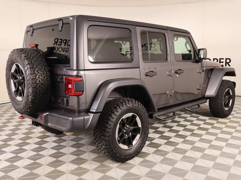 Used 2018 Jeep Wrangler Unlimited Rubicon w/ Dual Top Group AWD/4WD image 20
