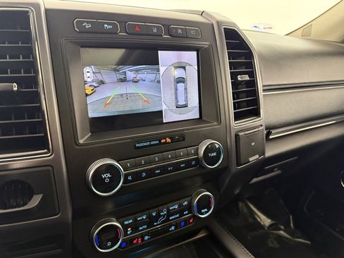 Used 2020 Ford Expedition Max Platinum image 30