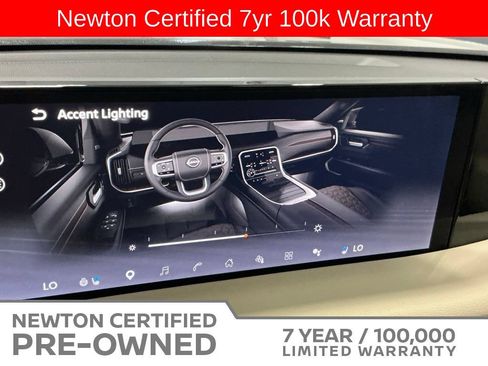 Used 2025 Nissan Armada Platinum Reserve AWD/4WD image 31