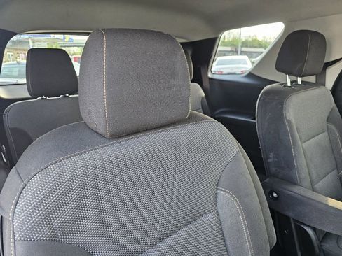 Used 2019 Chevrolet Traverse LT image 32