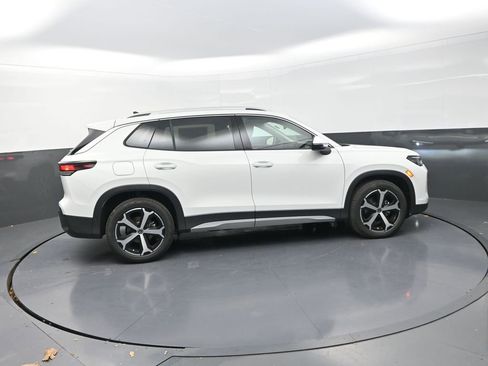 New 2026 Volkswagen Tiguan SE image 11