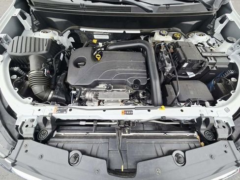 Used 2023 Chevrolet Equinox LT FWD image 14