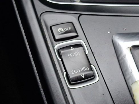 Used 2018 BMW 320i xDrive Sedan w/ Convenience Package image 17