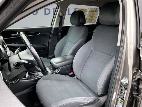 Used 2016 Kia Sorento FWD w/ LX Convenience Package image 21