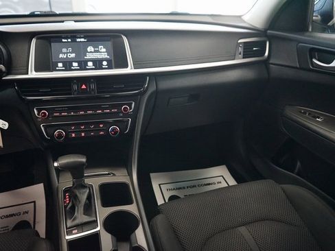 Used 2020 Kia Optima LX image 10