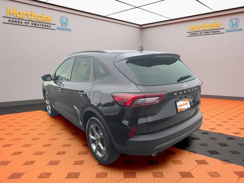 Used 2025 Ford Escape ST-Line AWD/4WD image 3