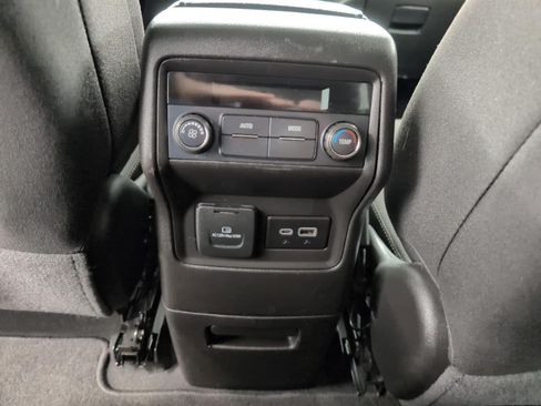 Used 2023 GMC Acadia SLE w/ Driver Convenience Package AWD/4WD image 22
