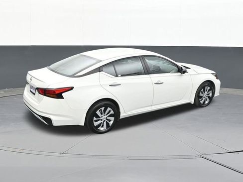 Used 2024 Nissan Altima 2.5 S image 58