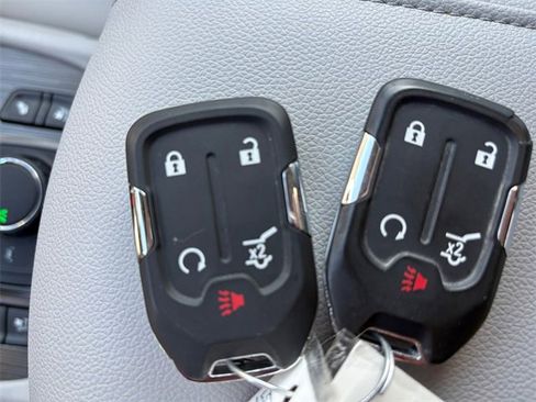 Used 2022 GMC Acadia SLT w/ Preferred Package image 28