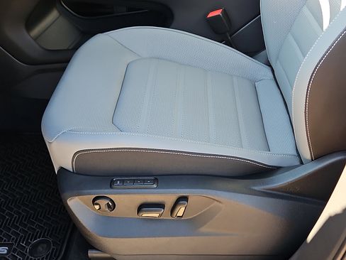 New 2026 Volkswagen Atlas Cross Sport SEL R-Line image 12