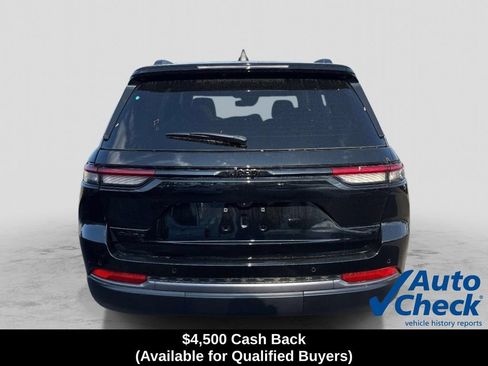 New 2026 Jeep Grand Cherokee Altitude AWD/4WD image 3