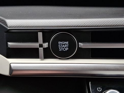 Certified 2026 Hyundai Santa Fe SEL image 23