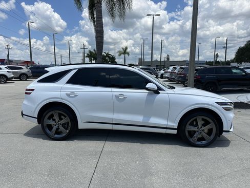 Used 2022 Genesis GV70 3.5T Sport w/ Sport Prestige Package AWD/4WD image 3