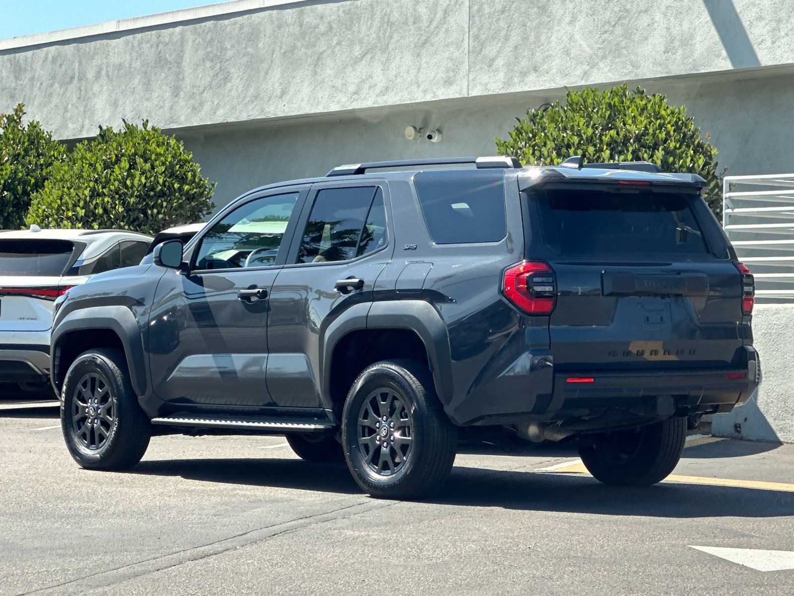Used 2025 Toyota 4Runner SR5 AWD/4WD image 3