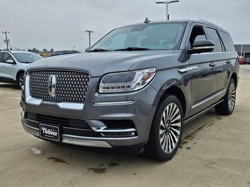 Used 2021 Lincoln Navigator Reserve w/ Luxury Package image 2