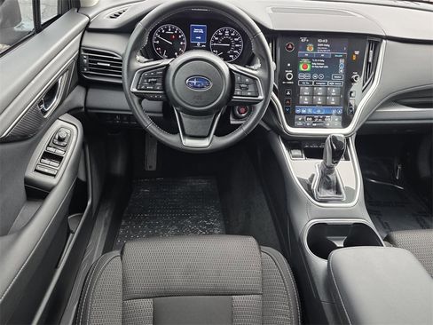 Used 2025 Subaru Outback Premium image 13