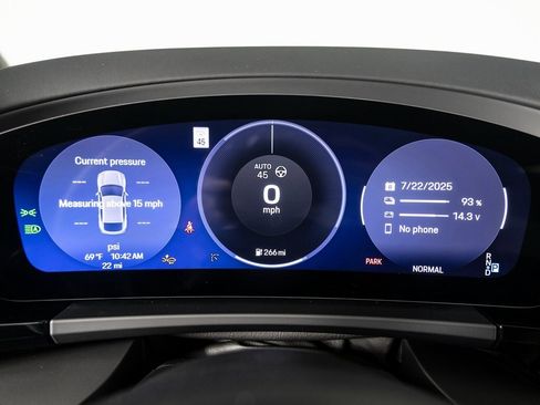 New 2025 Porsche Macan Turbo Electric image 33