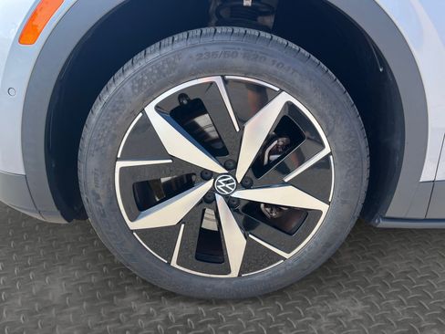 Certified 2023 Volkswagen ID.4 Pro S AWD/4WD image 17