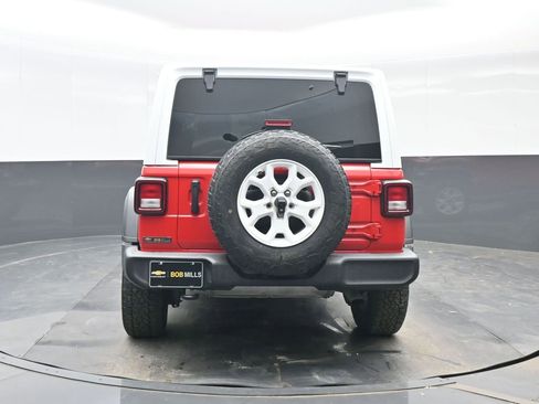 Used 2021 Jeep Wrangler Unlimited Sport AWD/4WD image 5