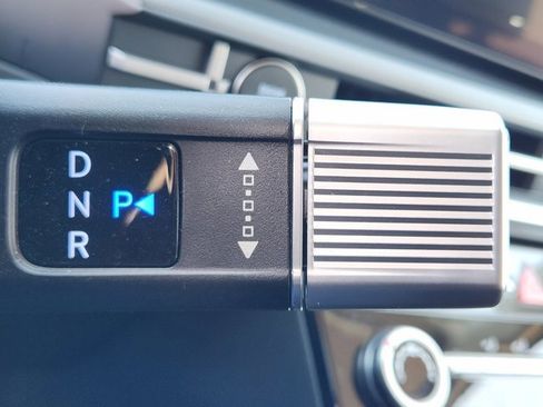 Used 2025 Hyundai Santa Fe SE image 20